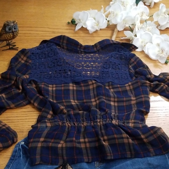 🌲Button Down shirt🌲 - Picture 7 of 7